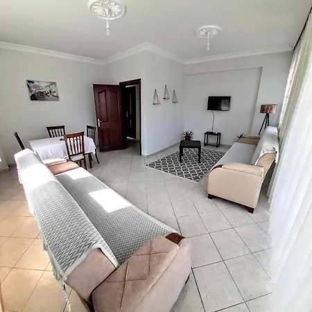 Fethiye Merkezde Ferah Ve Balkonlu 2+1 Daire Apartment Fethiye