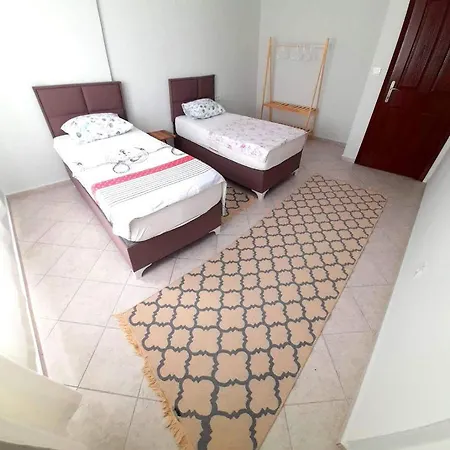 Fethiye Merkezde Ferah Ve Balkonlu 2+1 Daire Apartment Fethiye